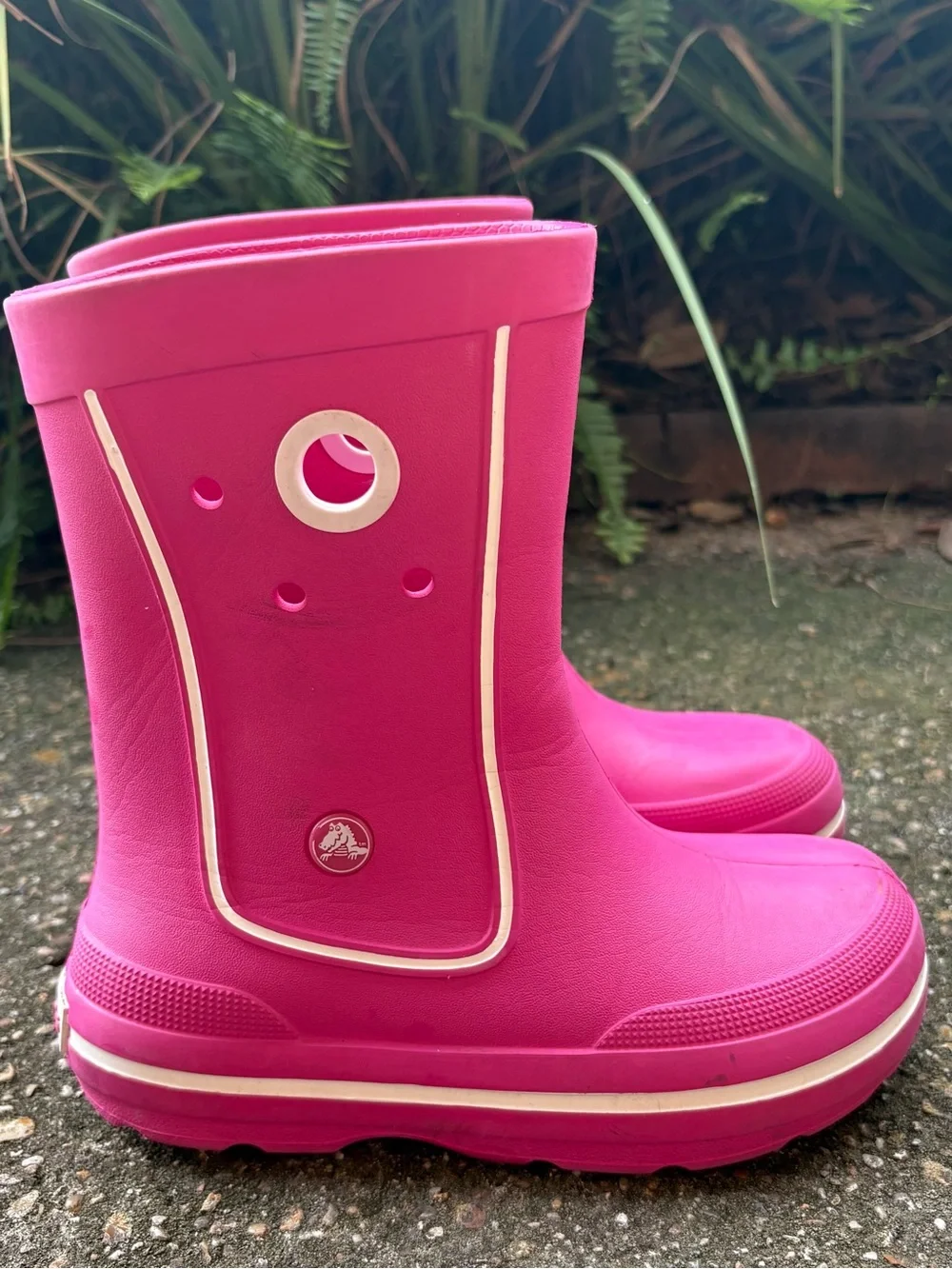 Crocs Jaunt Youth Girls Sz 3 Pink Rain Boots Mud Puddle Pull On Waterproof